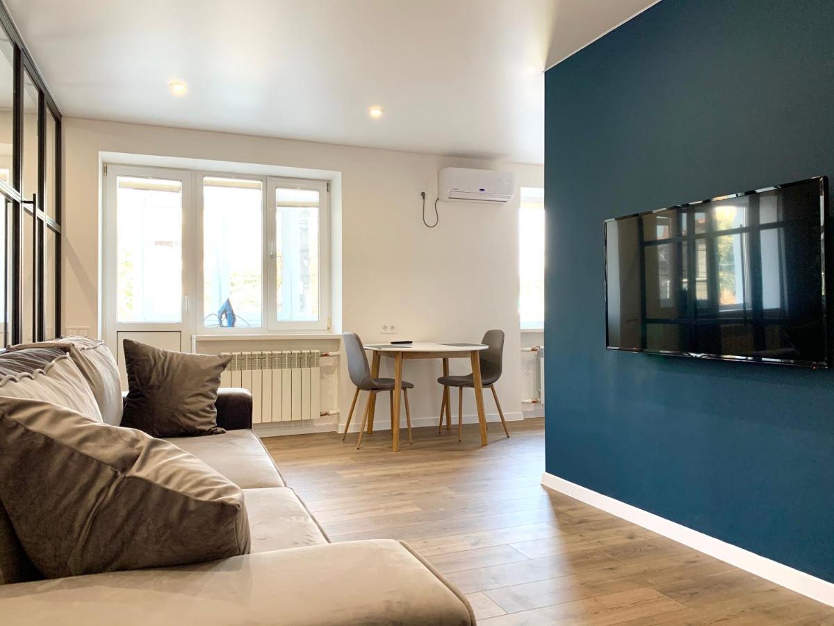 Navy City Center Apartment Двокімнатні Апартаменти В Центрі Міста Poltava Eksteriør bilde
